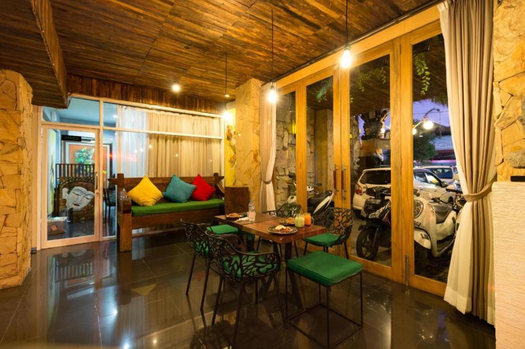 קוטה לומבוק Hadi Poetra Hotel מראה חיצוני תמונה